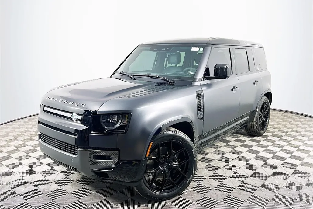 2024 Land Rover Defender 110 Carpathian Edition photo 1