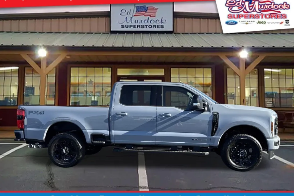 2025 Ford F-350 Lariat photo 1