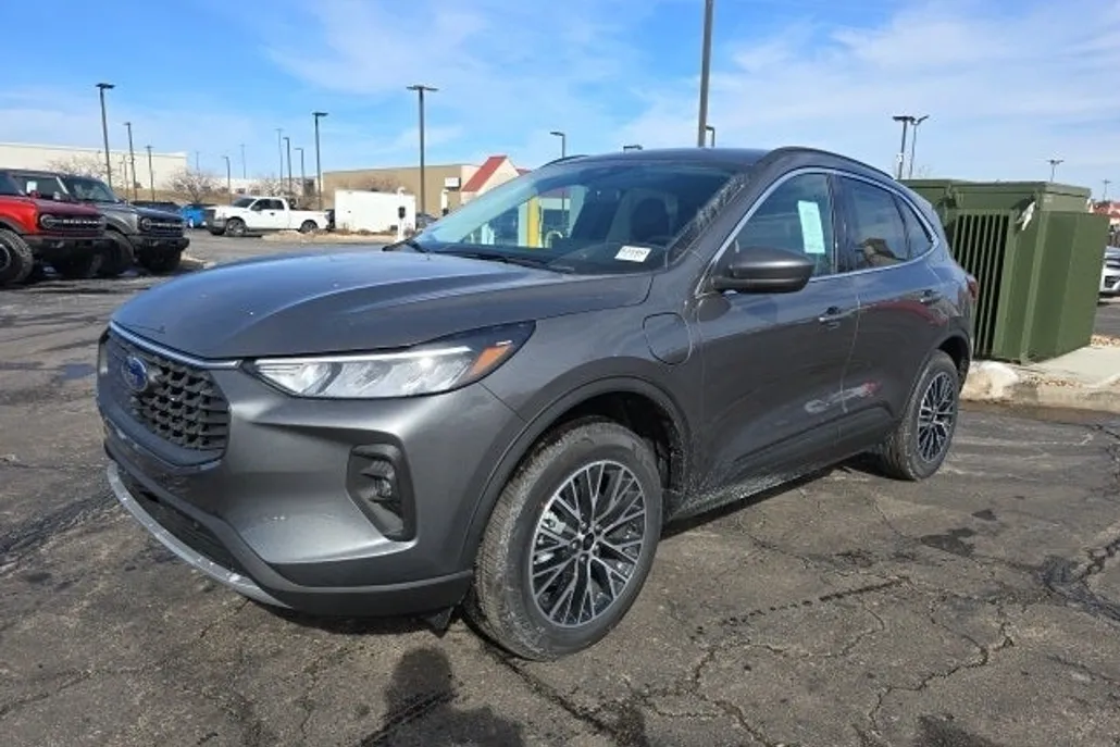 2025 Ford Escape Base photo 1