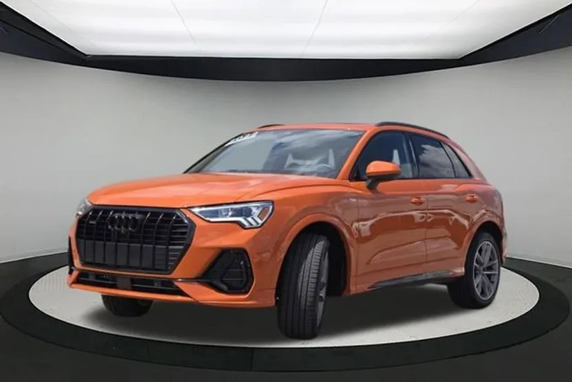 2022 Audi Q3 S line Premium Plus photo 1