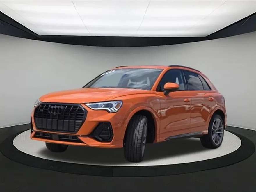 2022 Audi Q3 S line Premium Plus photo 1