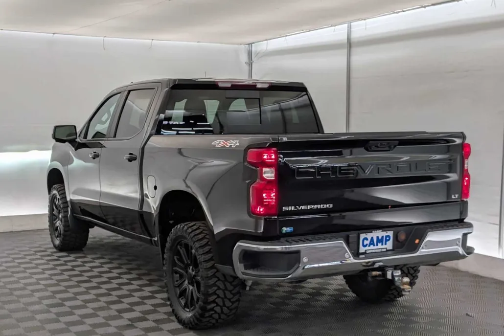 2022 Chevrolet Silverado 1500 LT photo 1