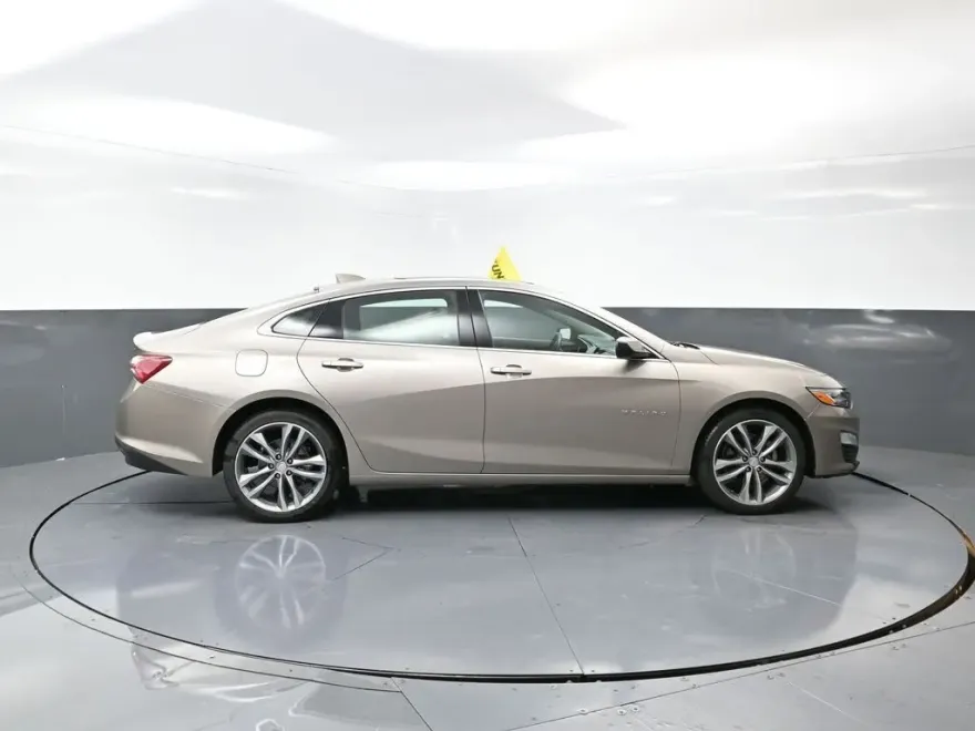 2024 Chevrolet Malibu Premier 2LT photo 1