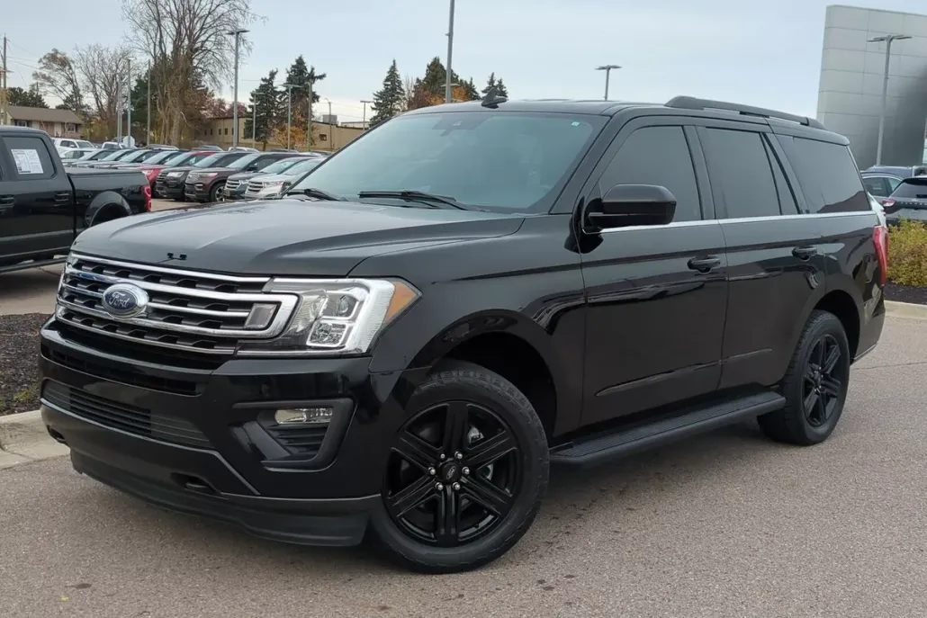 2021 Ford Expedition XLT photo 1