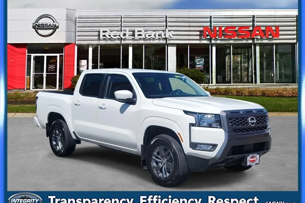 2025 Nissan Frontier SV photo 1