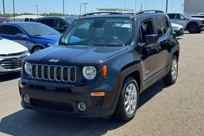 2020 Jeep Renegade Latitude photo 1