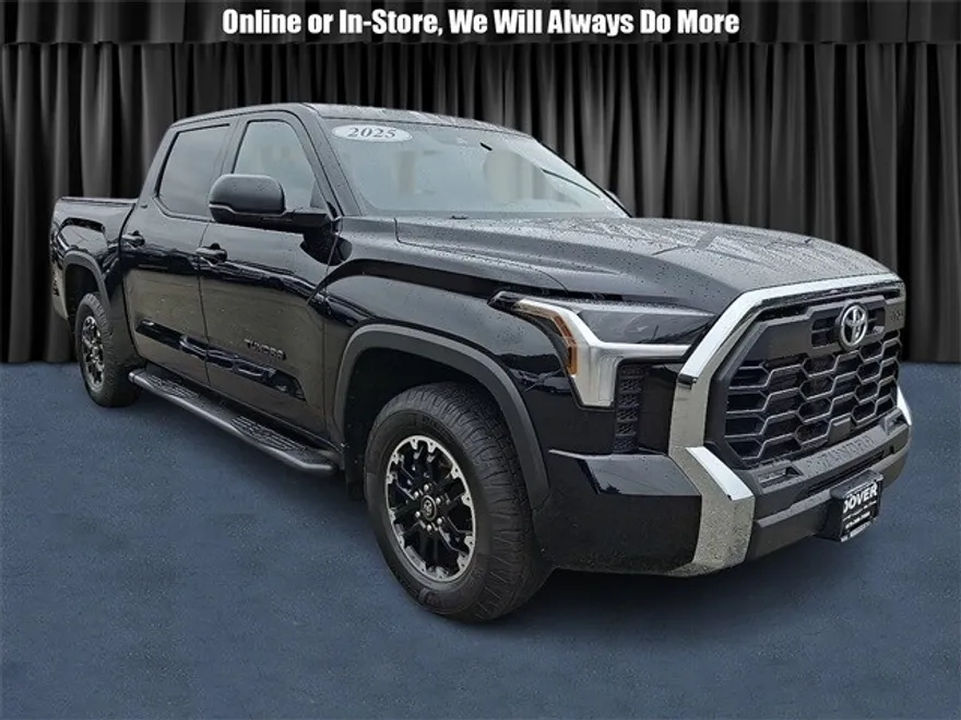 2025 Toyota Tundra SR5 CrewMax photo 1