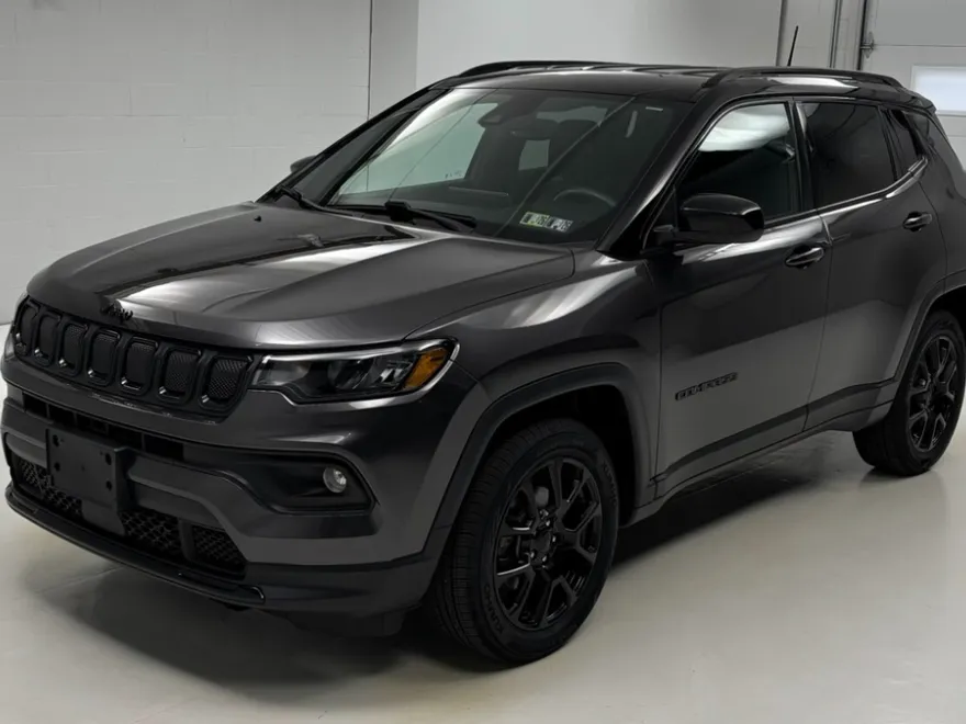 2022 Jeep Compass Altitude photo 1