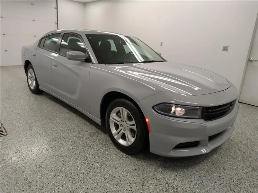 2022 Dodge Charger SXT photo 1