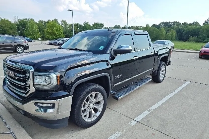 2018 Gmc Sierra 1500 SLT photo 1
