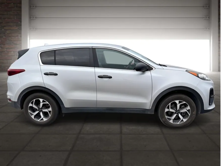 2020 Kia Sportage LX photo 1