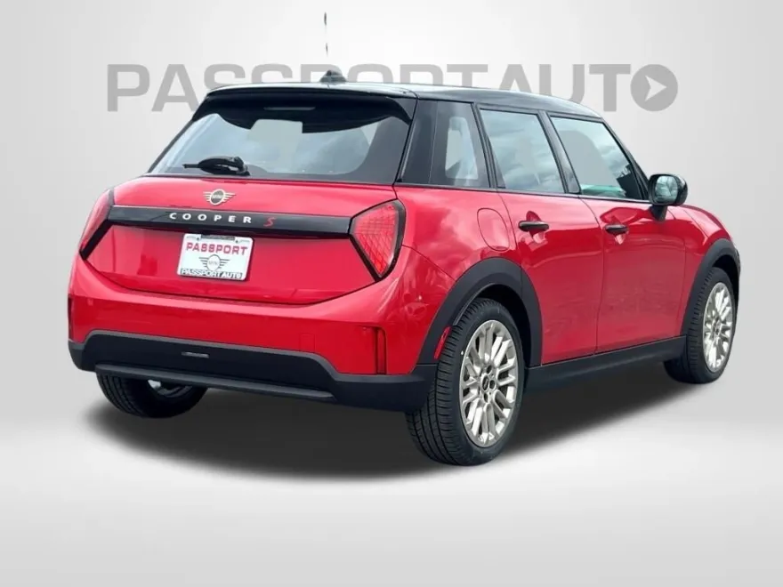 2025 Mini Cooper Signature photo 4