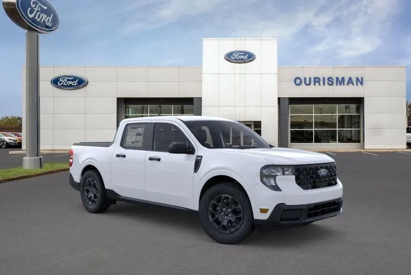 2025 Ford Maverick XLT photo 1