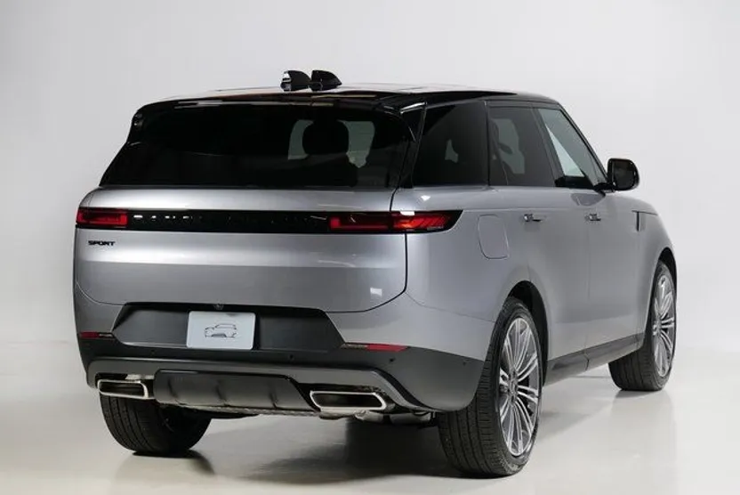 2025 Land Rover Range Rover Sport SE photo 1
