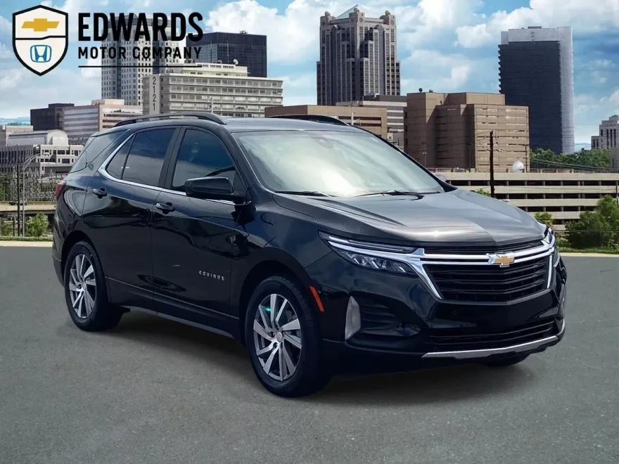 2022 Chevrolet Equinox LT photo 1