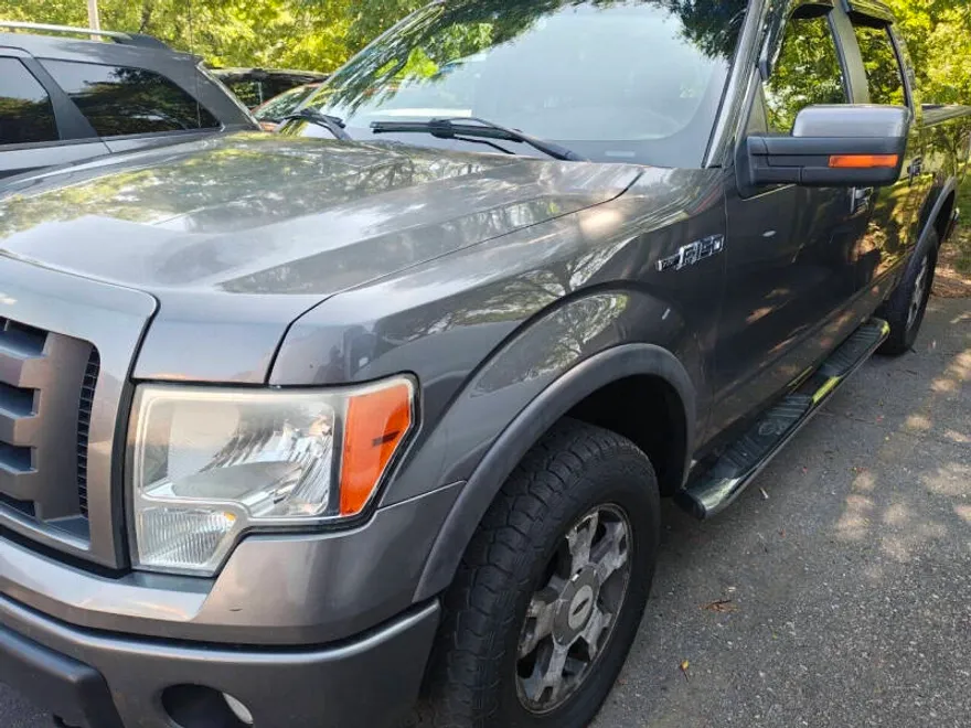 2010 Ford F-150 FX4 photo 1