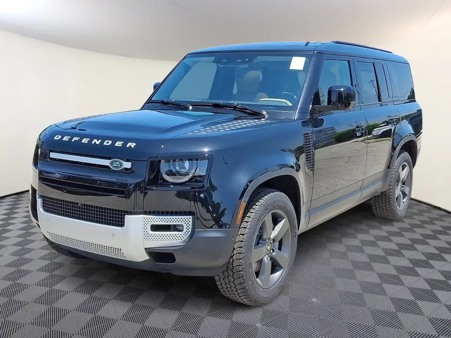 2025 Land Rover Defender S photo 1