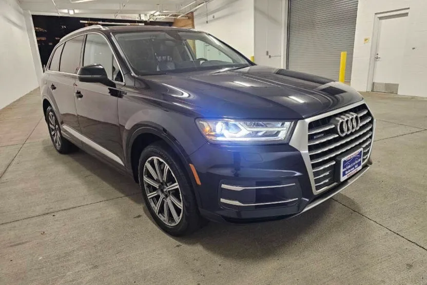 2017 Audi Q7 3.0T Premium Plus photo 1