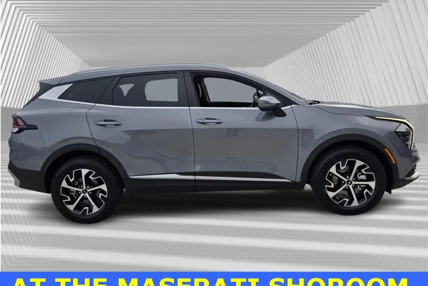 2024 Kia Sportage EX photo 1