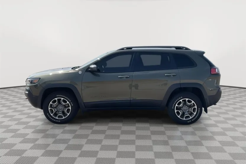 2020 Jeep Cherokee Trailhawk photo 1
