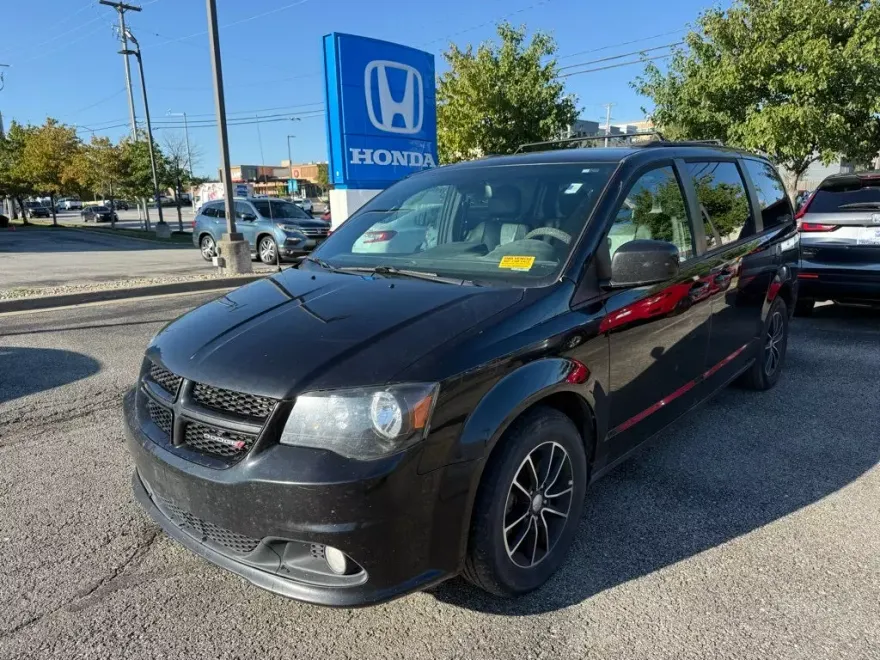 2019 Dodge Grand Caravan GT photo 1