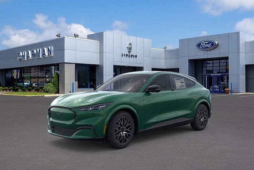 2025 Ford Mustang Mach-E Premium photo 1