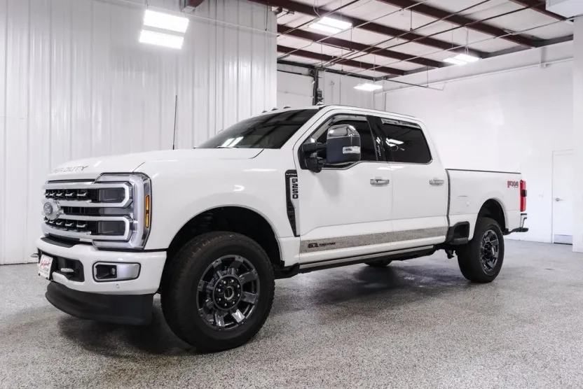 2024 Ford F-250 photo 1