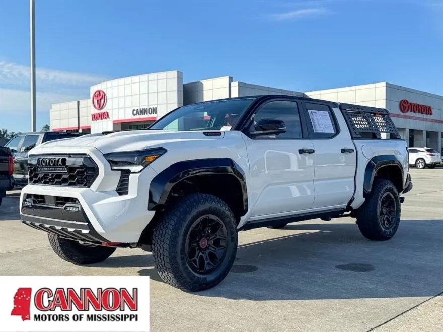 2025 Toyota Tacoma photo 1