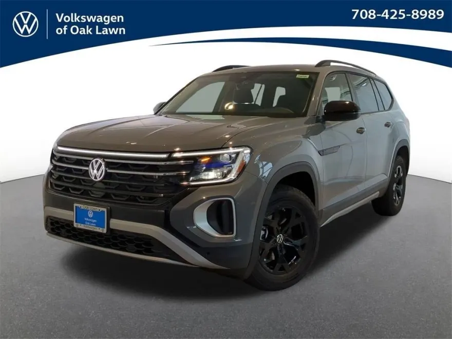 2025 Volkswagen Atlas SE Technology Peak Edition photo 1