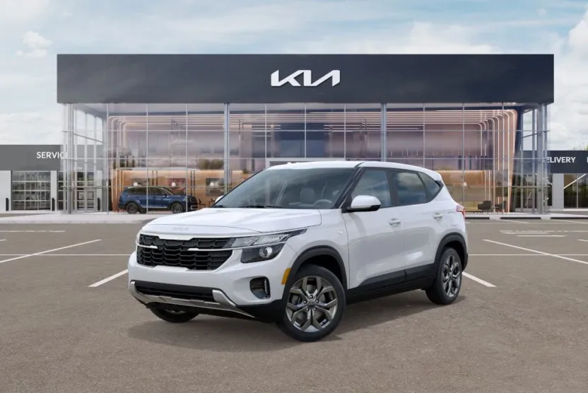2026 Kia Seltos LX photo 1