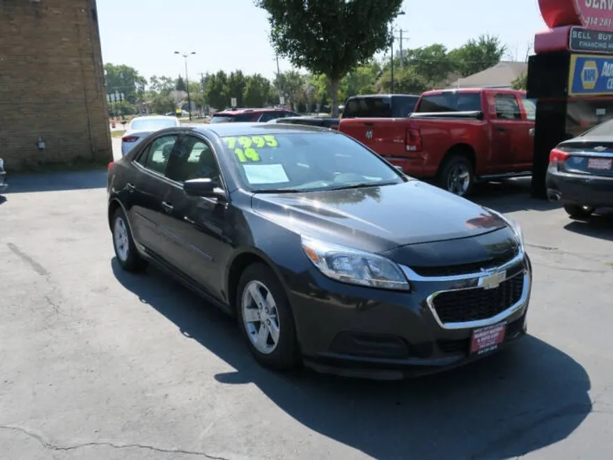 2014 Chevrolet Malibu LS photo 1