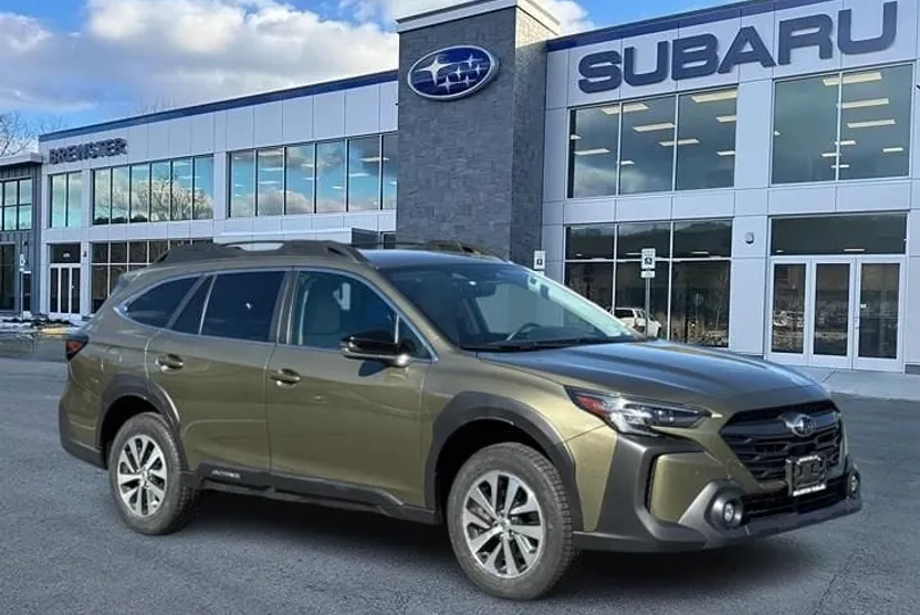 2023 Subaru Outback Premium photo 1