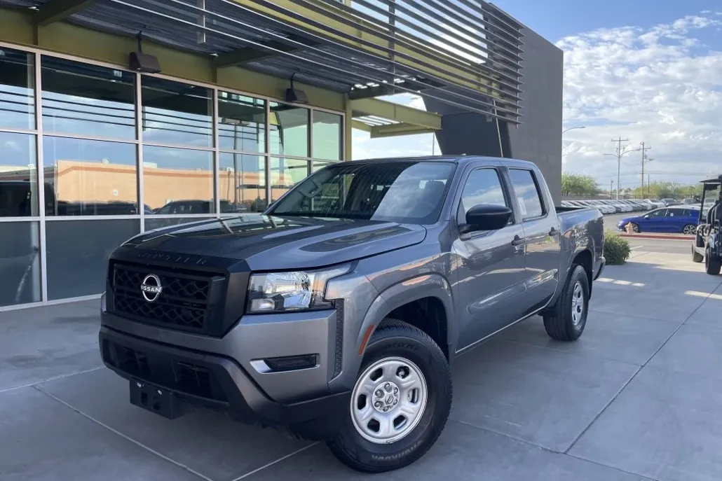 2022 Nissan Frontier S photo 1