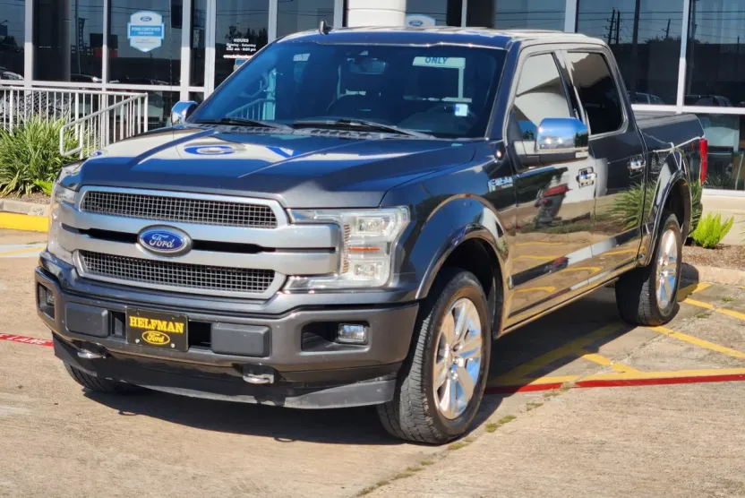 2019 Ford F-150 Platinum photo 1