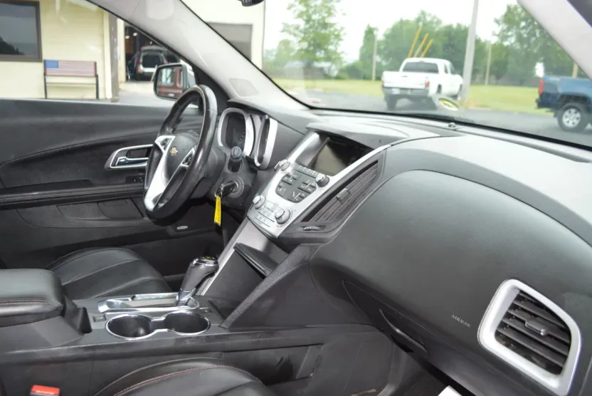 2016 Chevrolet Equinox LTZ photo 1