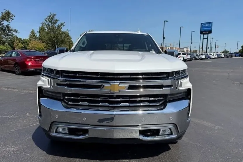 2021 Chevrolet Silverado 1500 LTZ photo 1