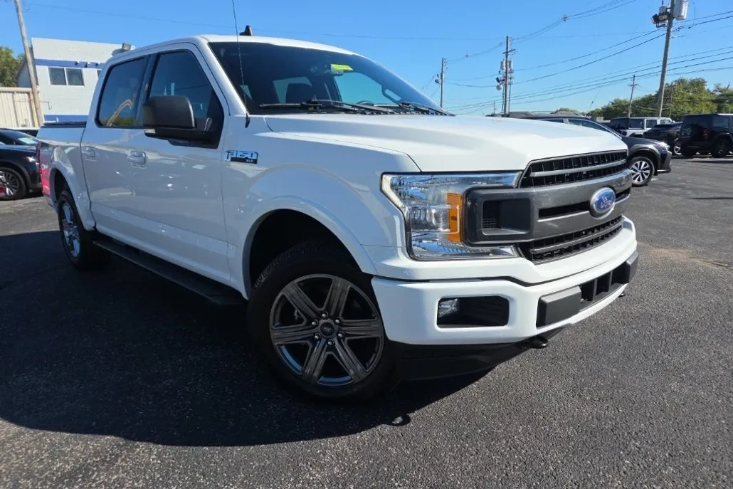 2020 Ford F-150 XLT photo 1