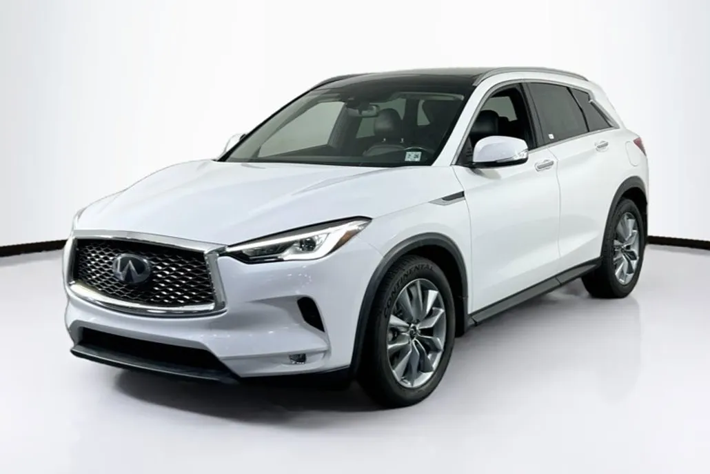 2021 Infiniti QX50 Luxe photo 1
