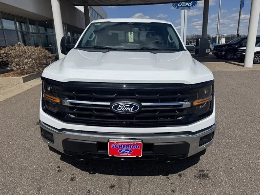 2025 Ford F-150 XLT photo 2