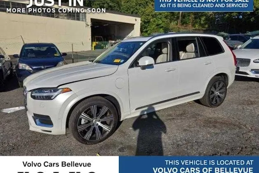 2024 Volvo XC90 T8 Ultimate photo 1