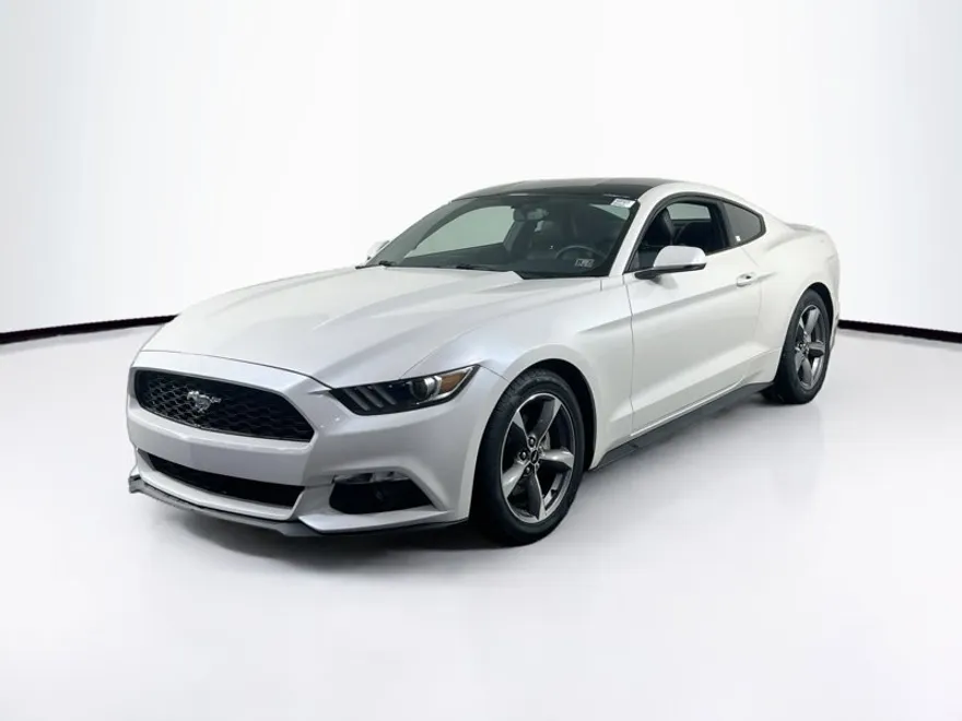 2017 Ford Mustang EcoBoost Premium photo 1