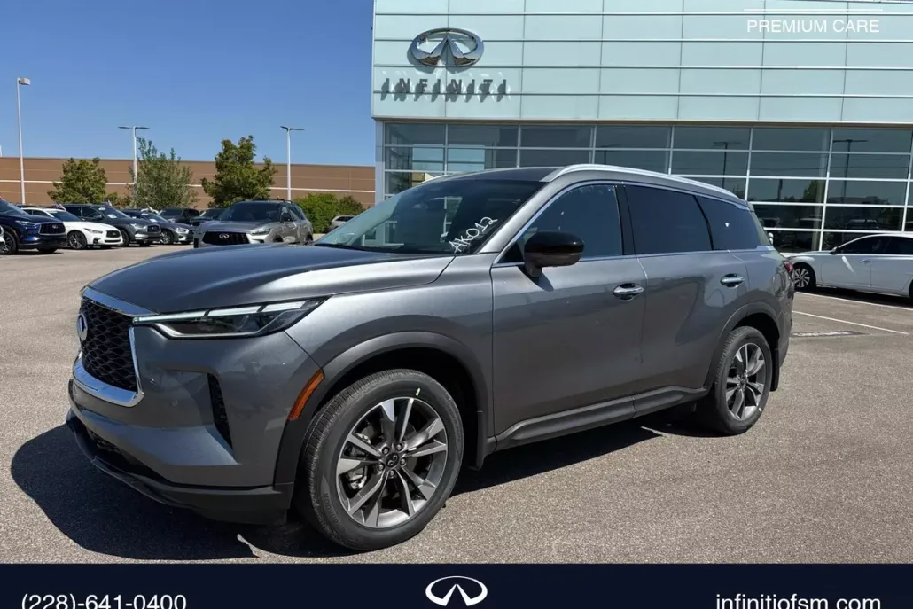 2025 Infiniti QX60 Luxe photo 1