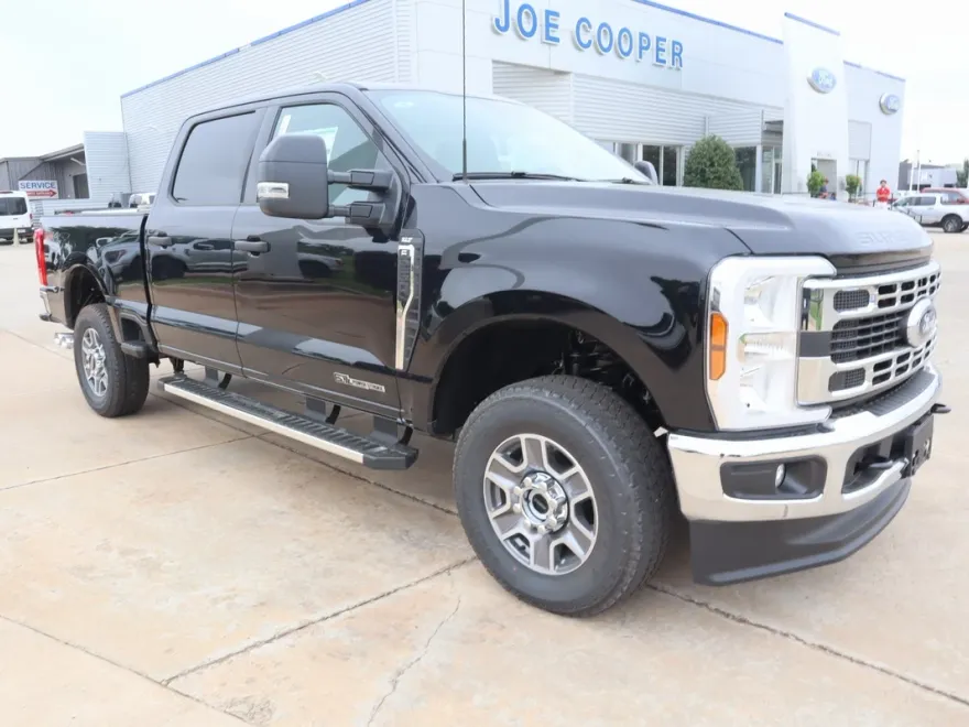 2025 Ford F-250 XLT photo 1