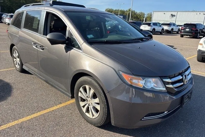 2016 Honda Odyssey EX-L photo 1
