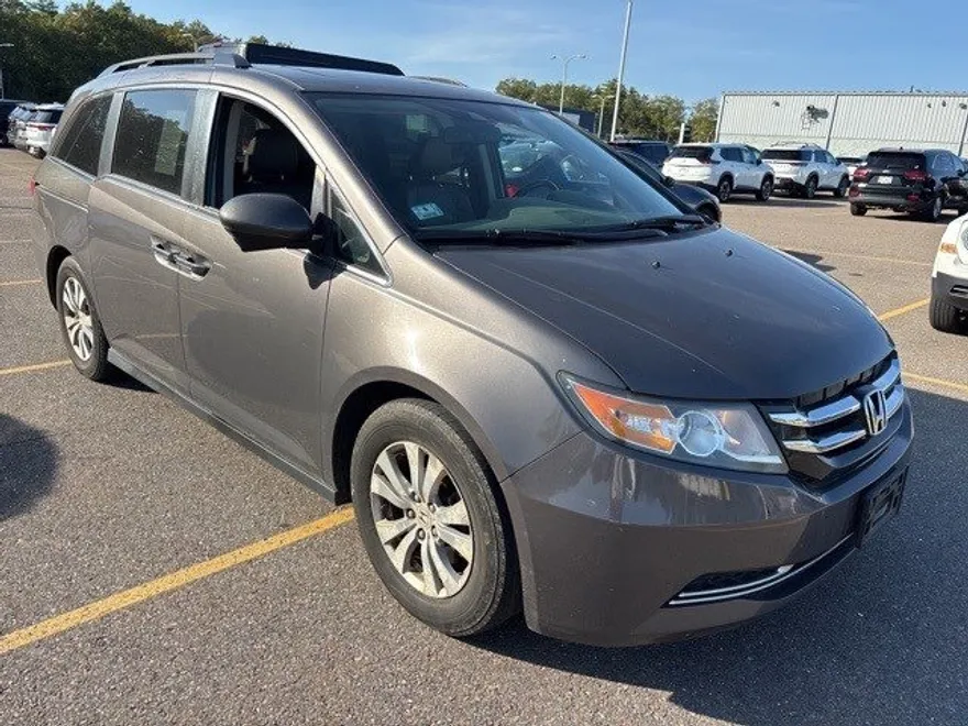 2016 Honda Odyssey EX-L photo 1