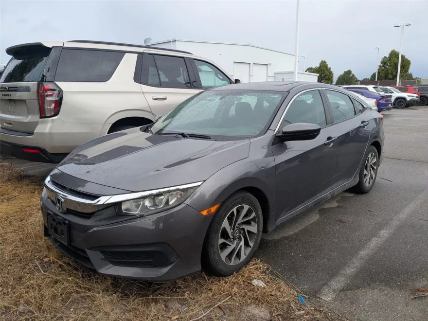 2017 Honda Civic EX photo 1