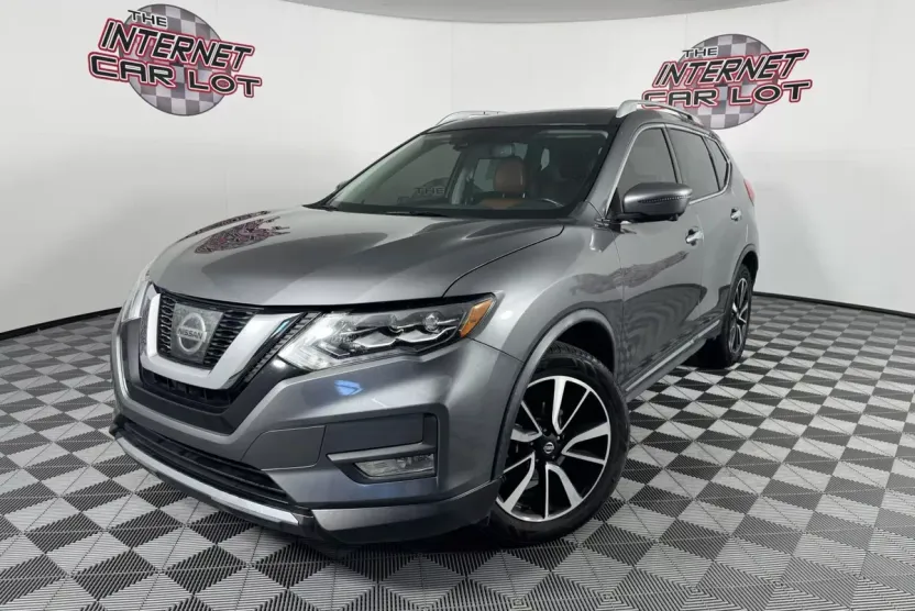 2017 Nissan Rogue SL photo 1