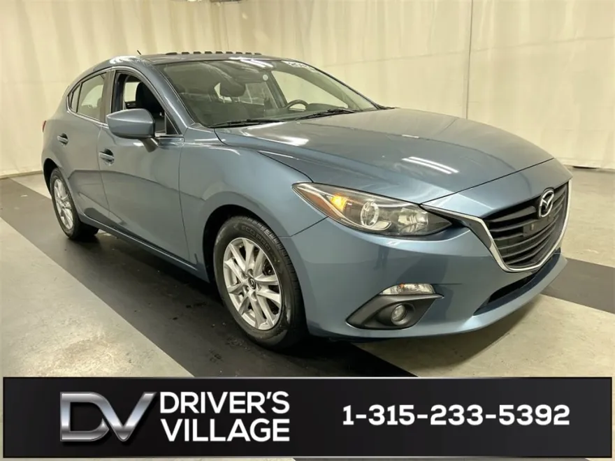 2016 Mazda Mazda3 Touring Hatchback photo 1