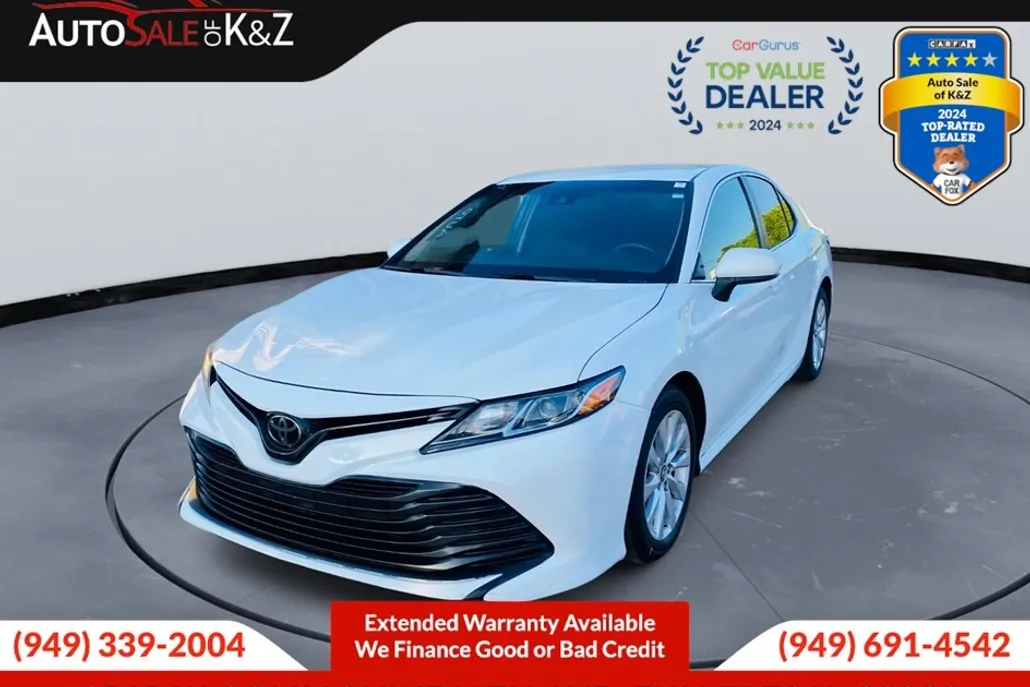 2018 Toyota Camry LE SE photo 1