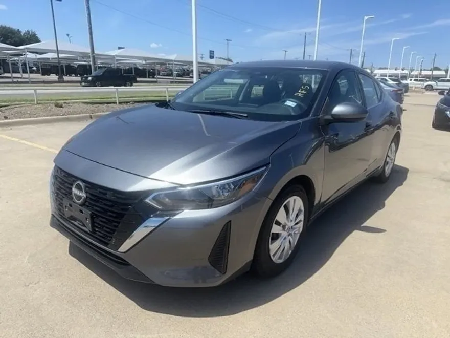 2024 Nissan Sentra S photo 1